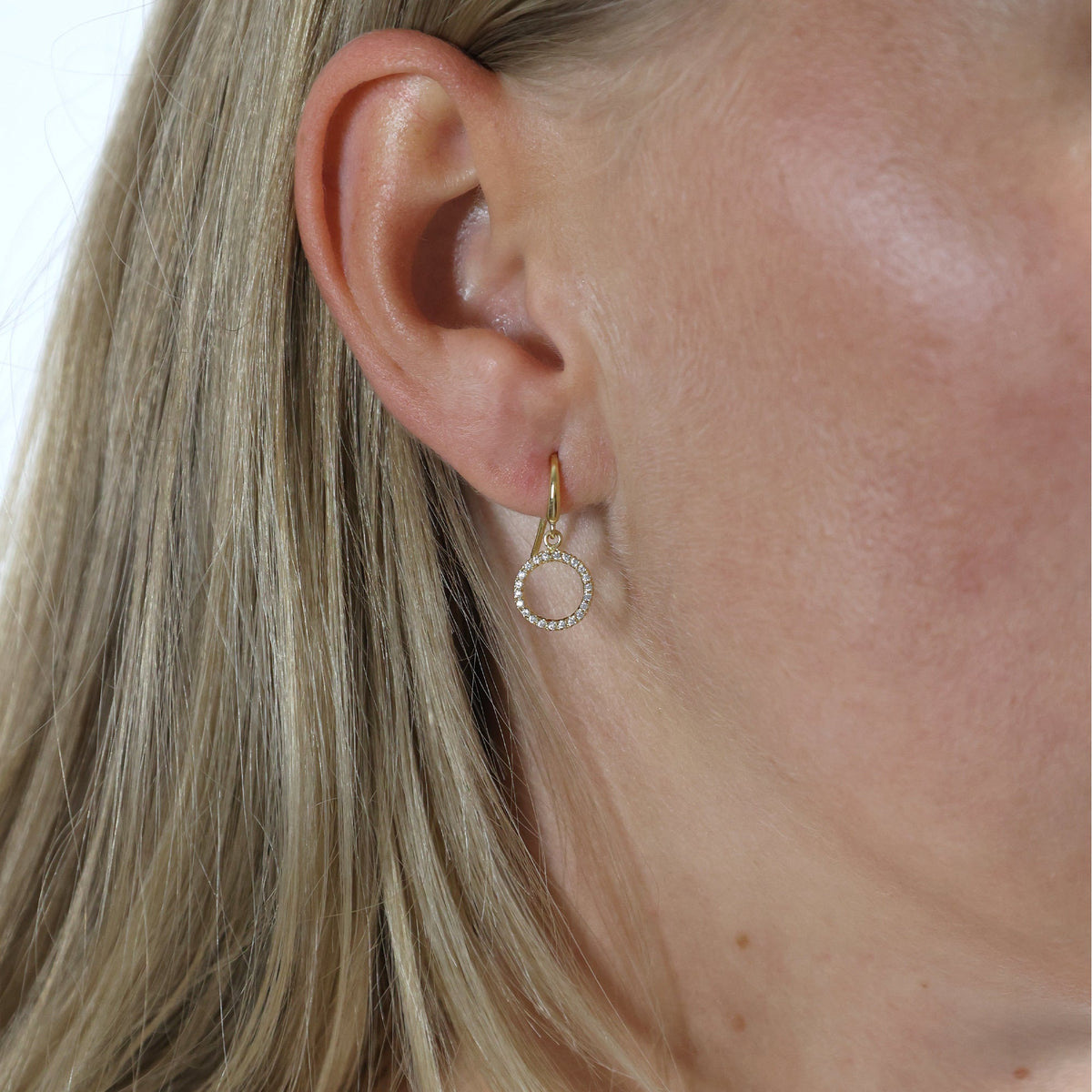 Aagaard Ørestikker 8 Karat Guld med Cubic Zirkonia