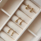 Scrouples - 8 kt guld ørestik med dråbe - Model: 124693