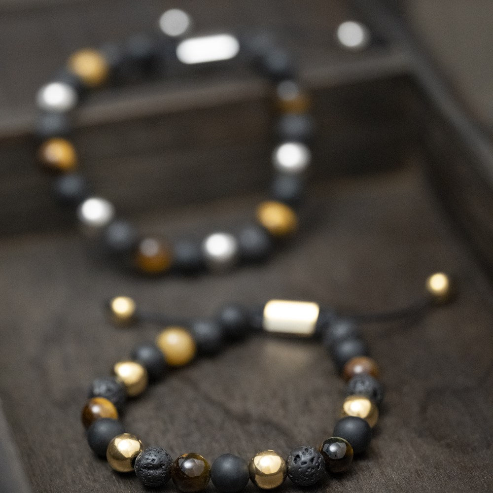 SON of NOA SON armbånd sort agate/lava/tigerøje og IP gold 8mm