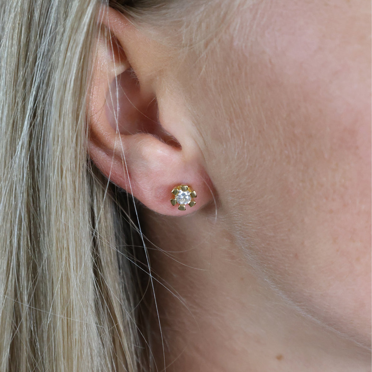 Aagaard Eternity Ørestikker 14 Karat Guld Med 2x0,25ct W/SI Diamant