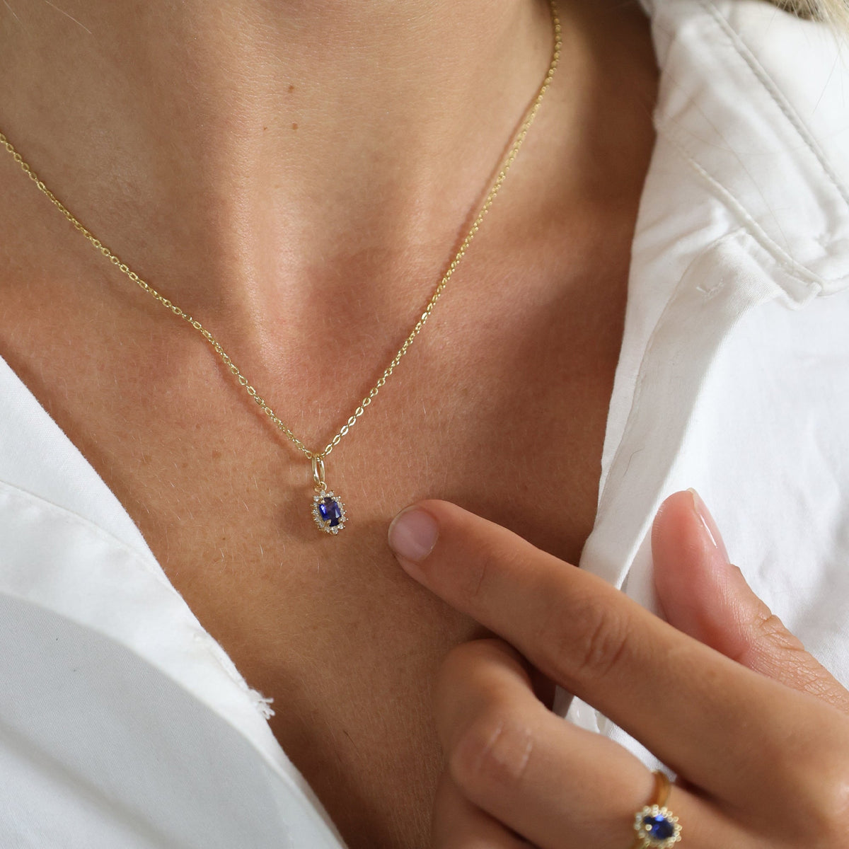 Aagaard Halskæde med Vedhæng 1 x Safir 14 x 0,0032 Diamanter W/PI 8 Karat Guld Forgyldt Sterling Sølv Kæde 45 cm