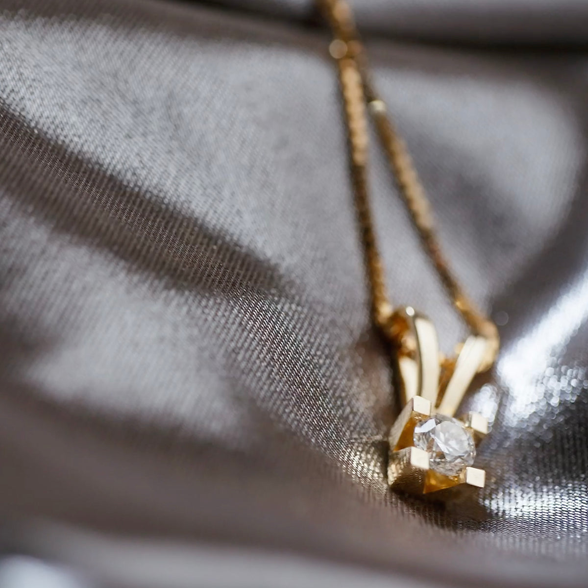 Scrouples - Kleopatra vedhæng, 0,50ct H-W/SI 14 kt. rødguld - Model: 2135,50