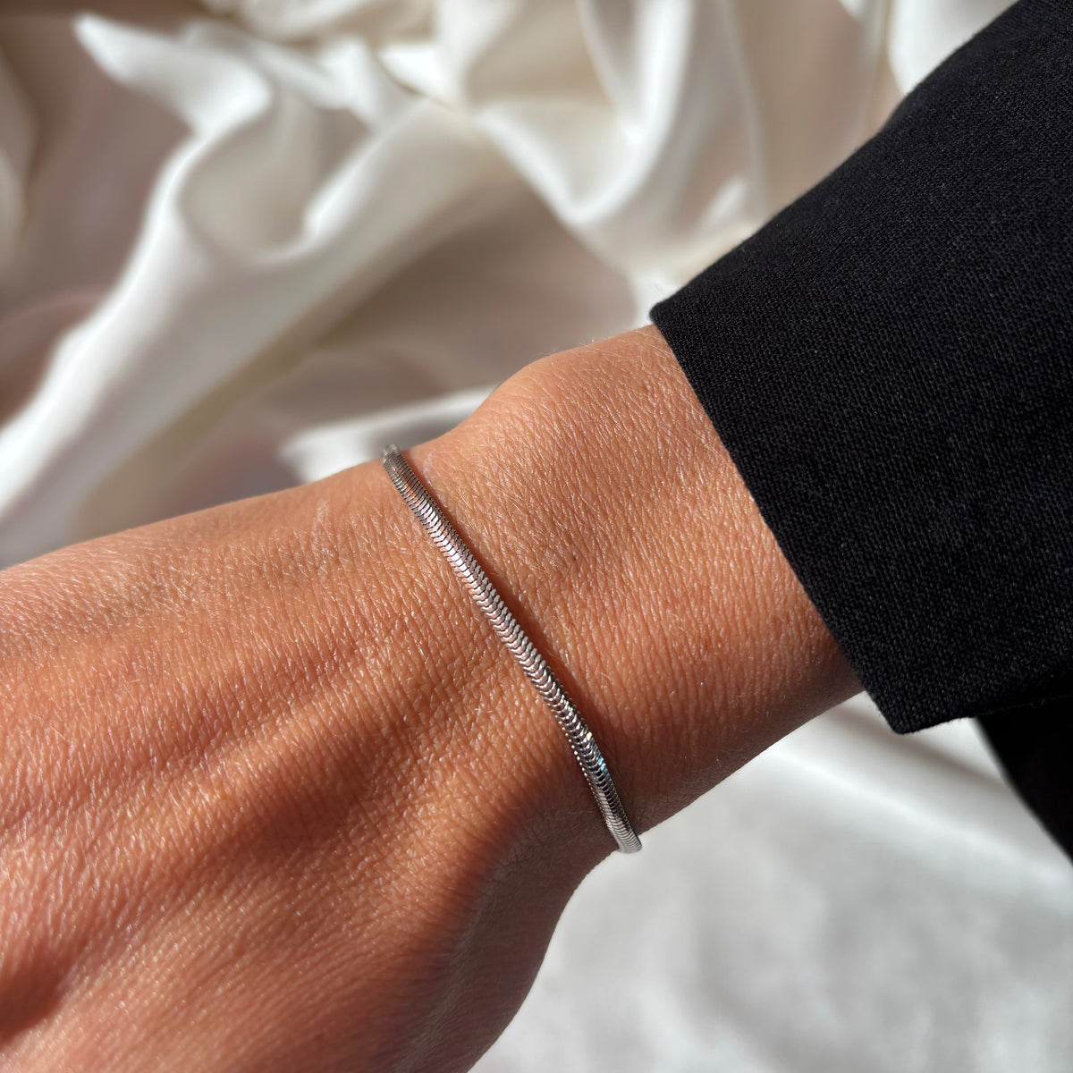 Scrouples - Armbånd sølv i oval slangekæde - Model: 39172A,M