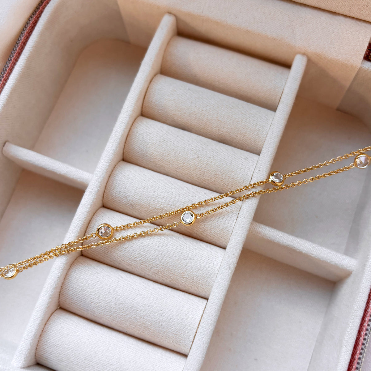 Scrouples - Armbånd - Forgyldt sølv, zirkonia - Model: 39632A,M