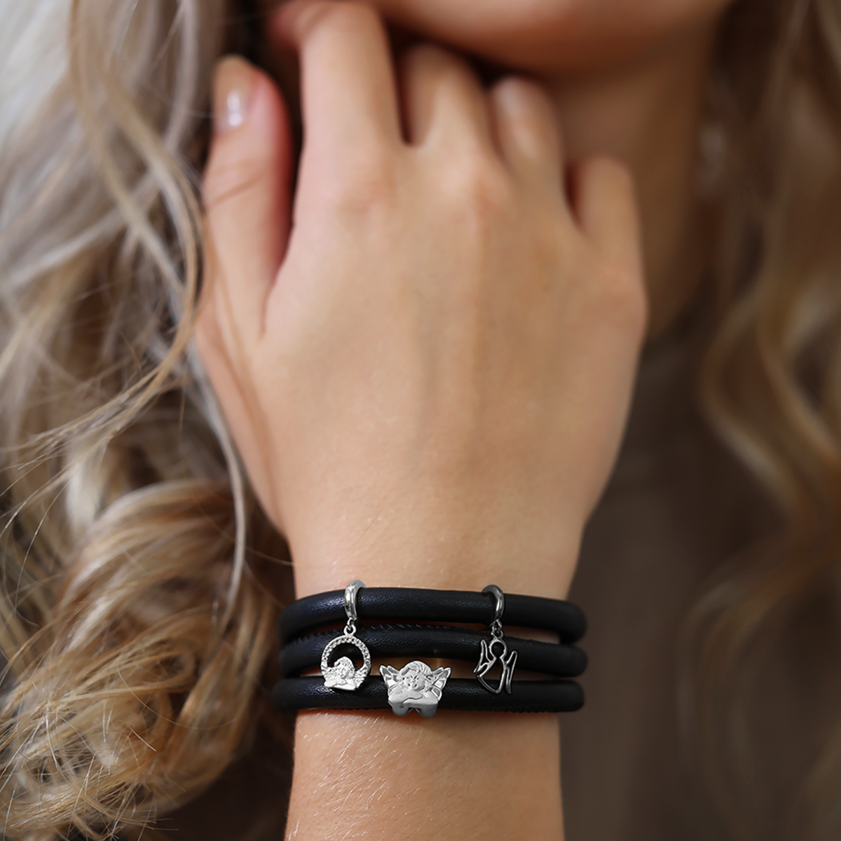 Christina Angel in the Sky charm i sort sølv – model 610-B20 – billede 2