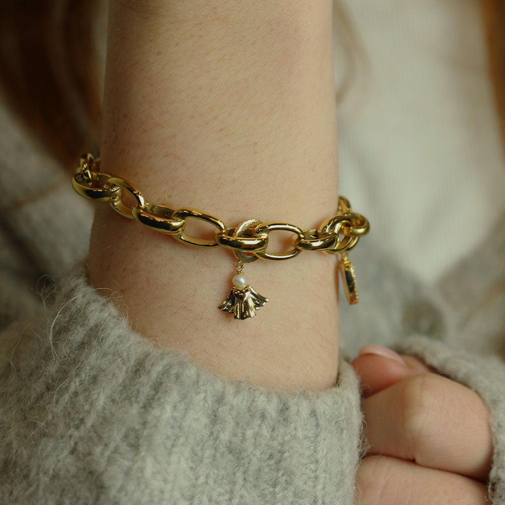 Christina Heavenly Angel charm i forgyldt sølv – model 610-G142 – billede 2