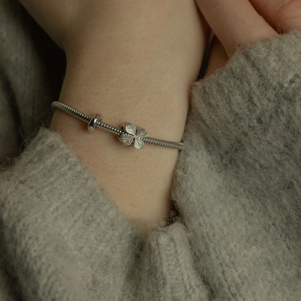 Christina Four Leaf Clover charm 4 mm i sølv – model 623-S269 – billede 2