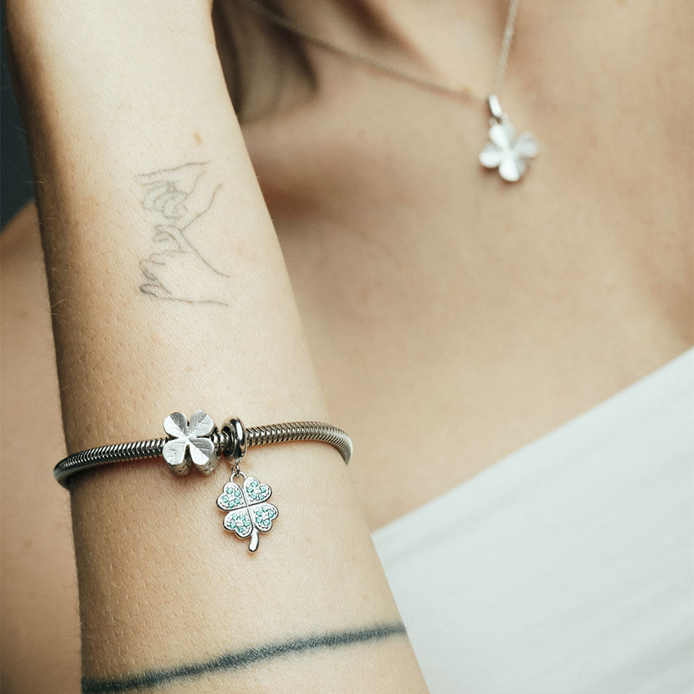 Christina Lucky Clover hænger-charm 4 mm i sølv – model 623-S323 – billede 3