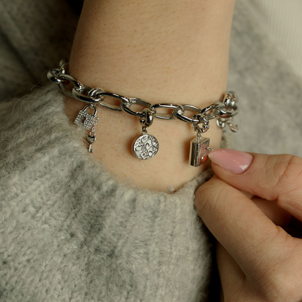 Christina Magic Hearts hænger-charm 4 mm i sølv – model 623-S342 – billede 2