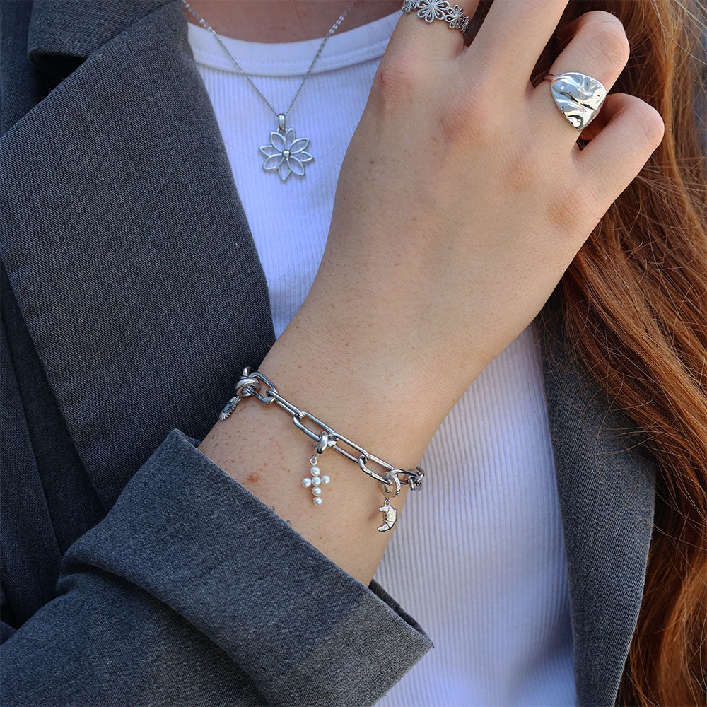 Christina Pearl cross hænger-charm 4 mm i sølv – model 623-S369 – billede 3
