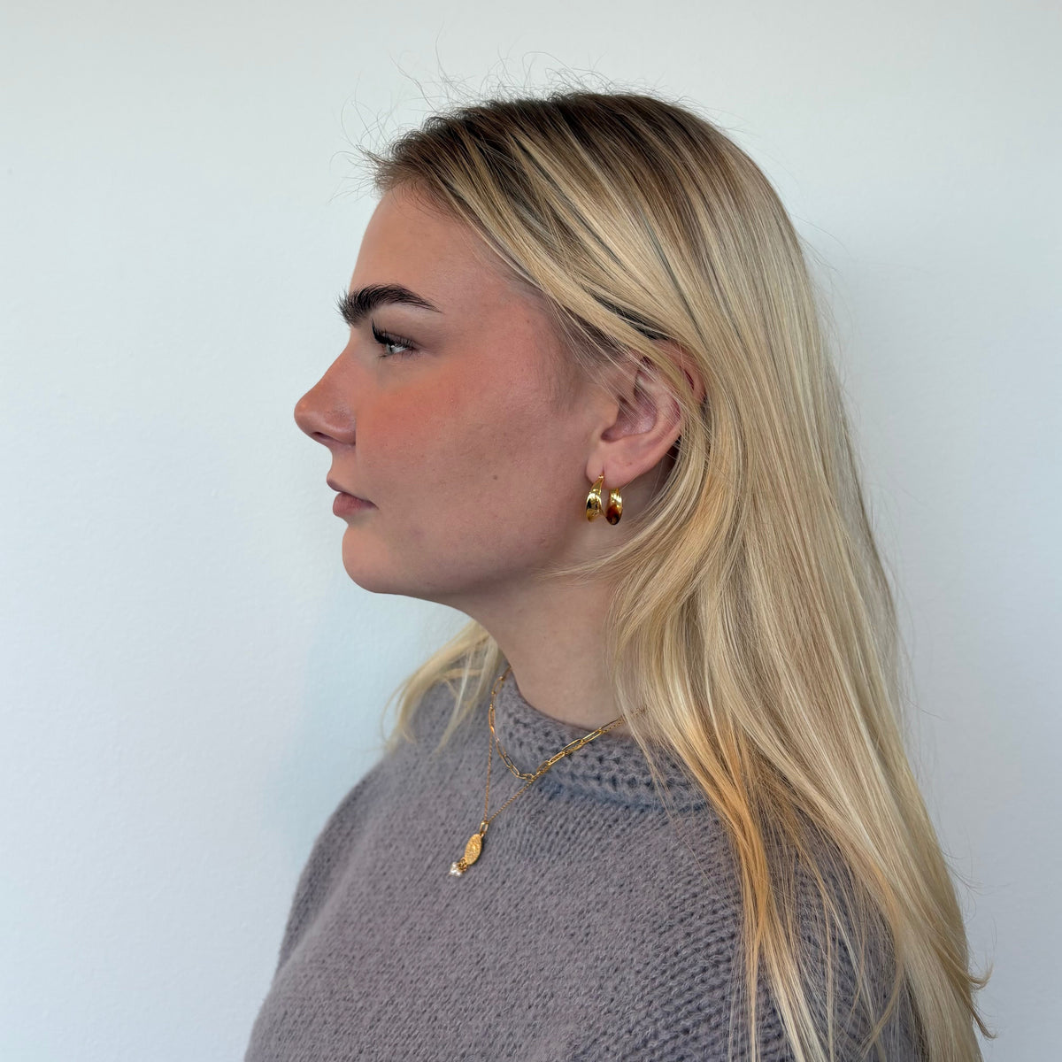 Christina Ellipse ørehængere i forgyldt sølv – model 670-G70 – billede 4