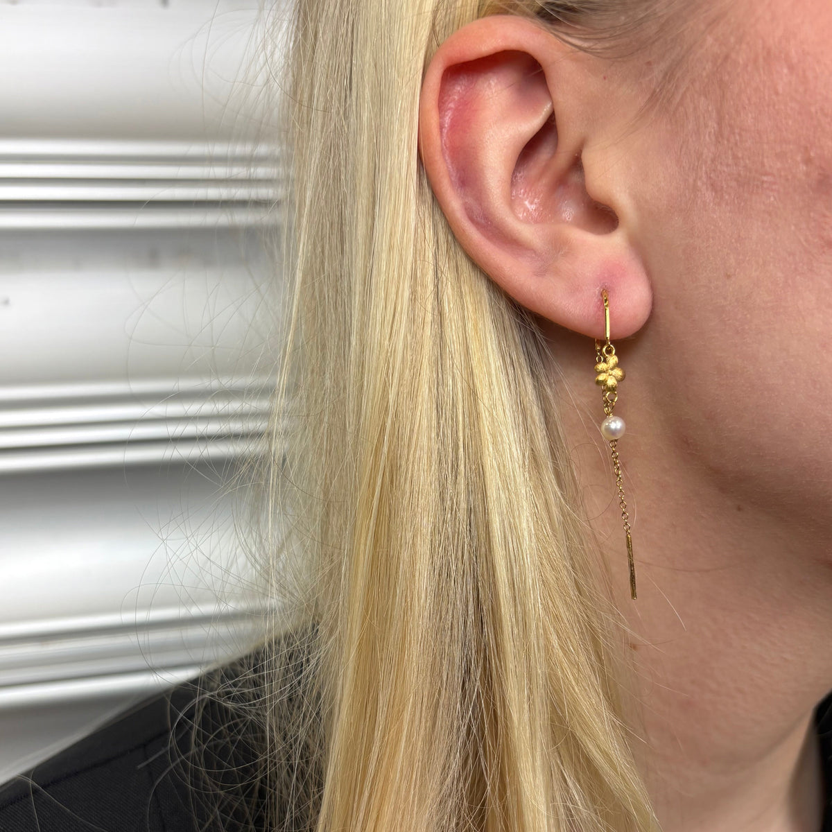 Christina Graceful Flowers ørehængere i forgyldt sølv – model 670-G80 – billede 5