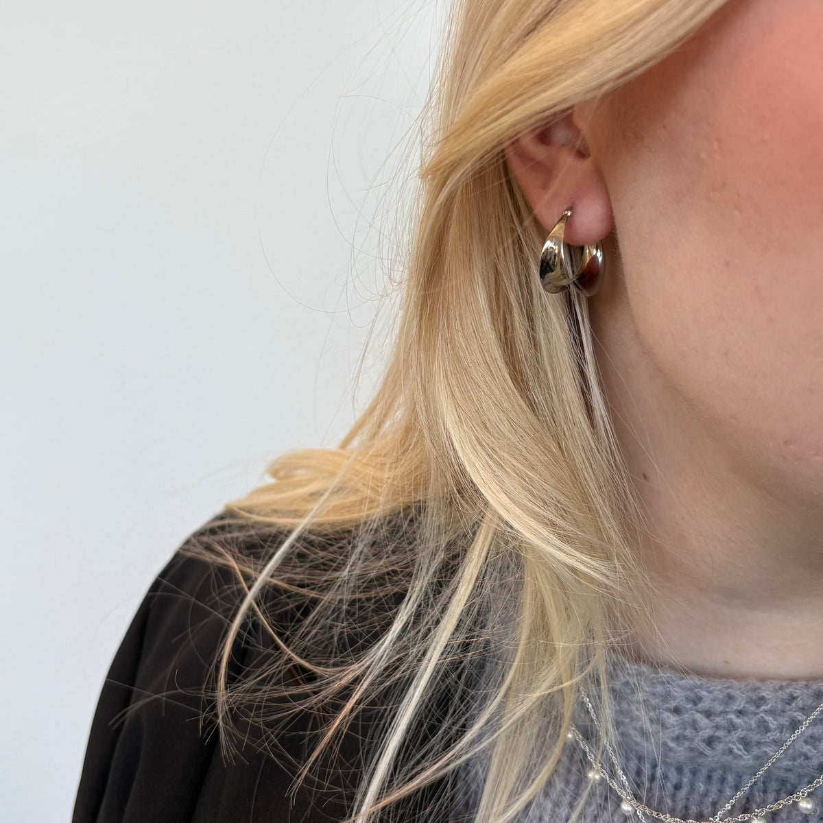 Christina Ellipse ørehængere i sølv – model 670-S70 – billede 3