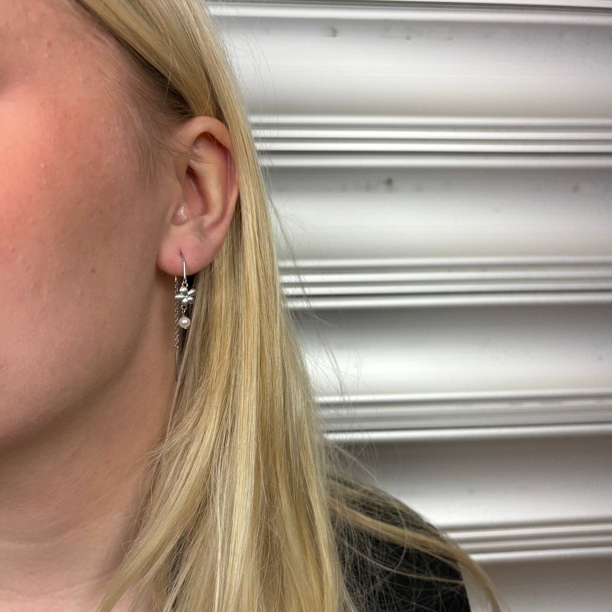Christina Graceful Flowers ørehængere i sølv – model 670-S80 – billede 4