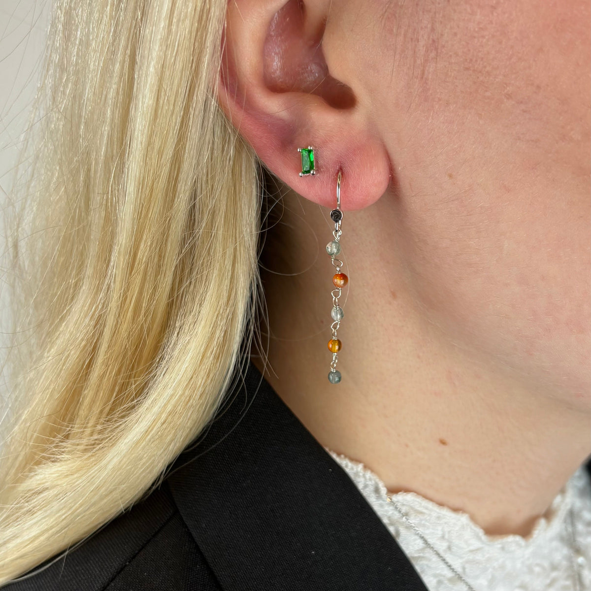 Christina Carnelian ørestikker i sølv – model 670-S46 – billede 4