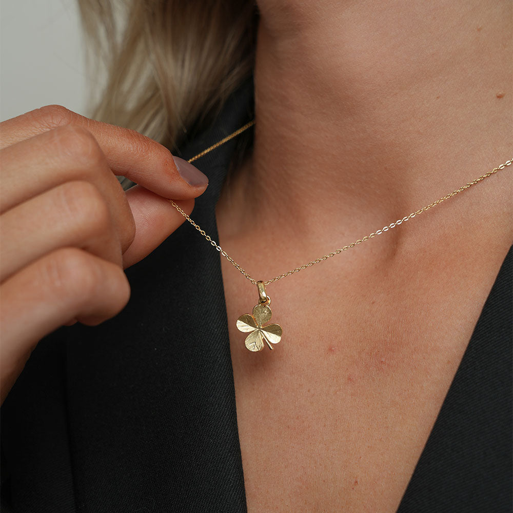 Christina Four Leaf Clover vedhæng i forgyldt sølv – billede 3