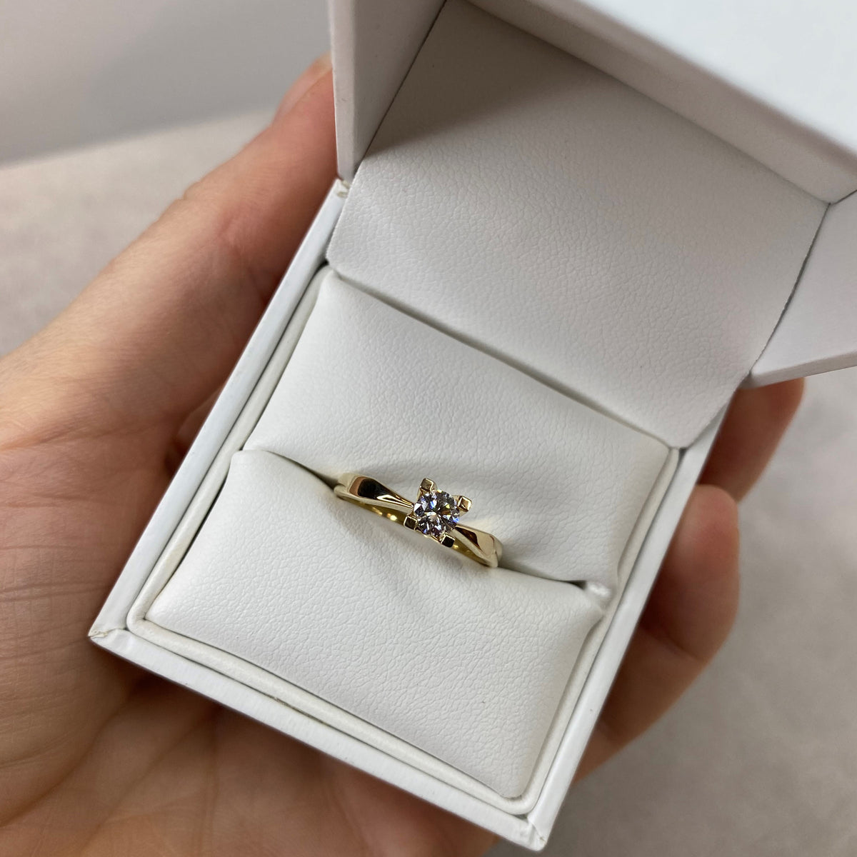 Scrouples - Kleopatra ring rødguld 0,25 W/SI 14 kt - Modelnr.: 7135,25