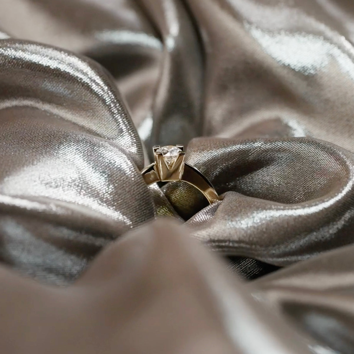 Scrouples - Kleopatra ring rødguld 0,30 W/SI 14 kt - Modelnr.: 7135,30