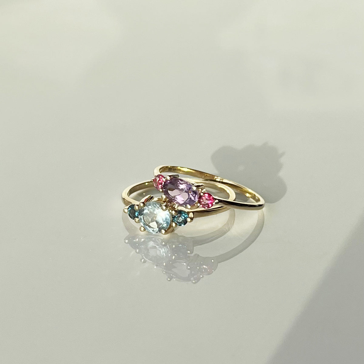 Scrouples - 8 kt guldring med ametyst og pink topas - Model: 714383