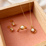 Scrouples - Ring, forgyldt sølv med perle - Model: 730672