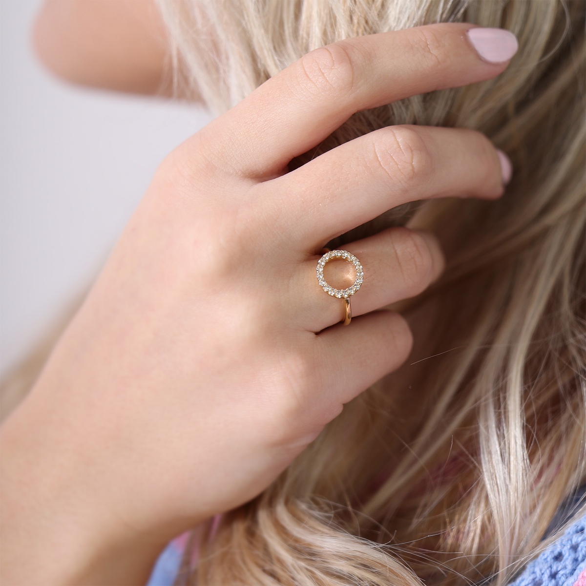 Christina Sparkly Circle ring i forgyldt sølv – model 800-3.20.B – billede 3