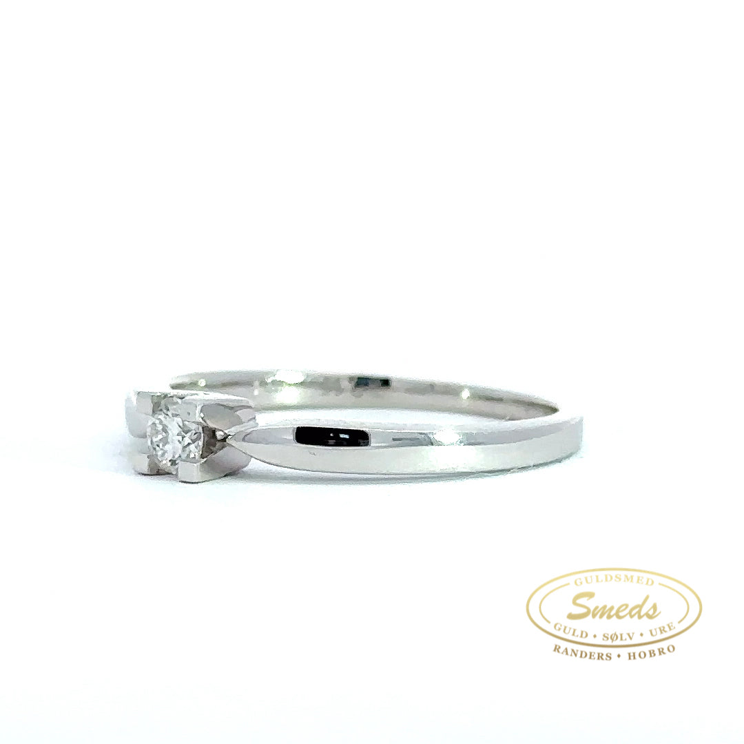 14kt. ring med diamant 0,15ct tw/si - Model: 40-22578