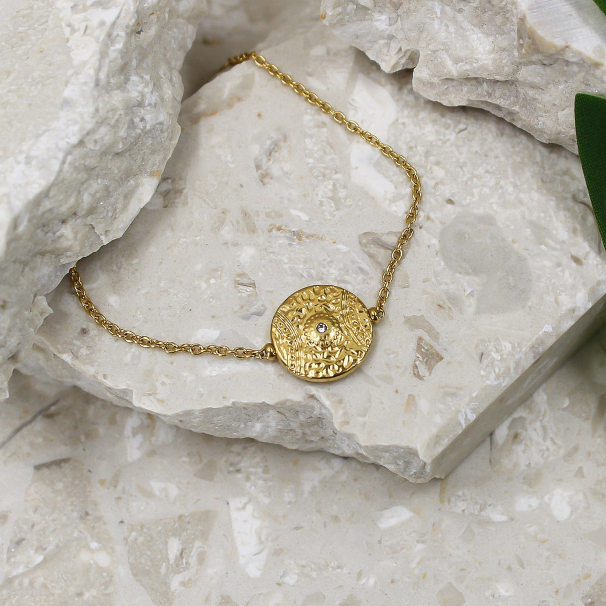 Sintridou - Armbånd med rund plade og sten i forgyldt stål - Model: ST610001
