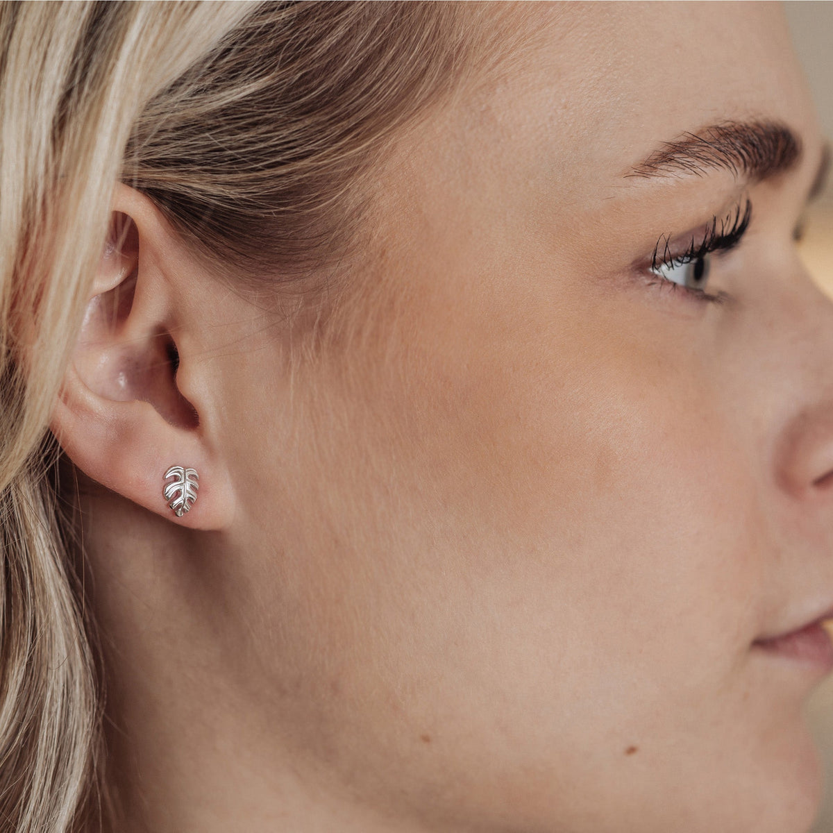 Christina Rainforest ørestikker i sølv – model 671-S107 – billede 2