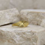Sintridou - Ring med stjernemønster i forgyldt stål - Model: ST710014