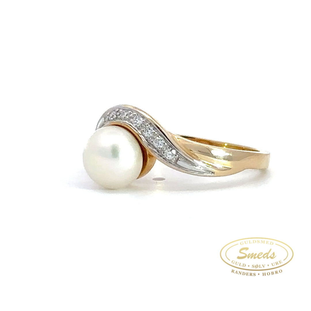 14kt. Perlering med diamanter 0.05 w/si - Model: 40-22602
