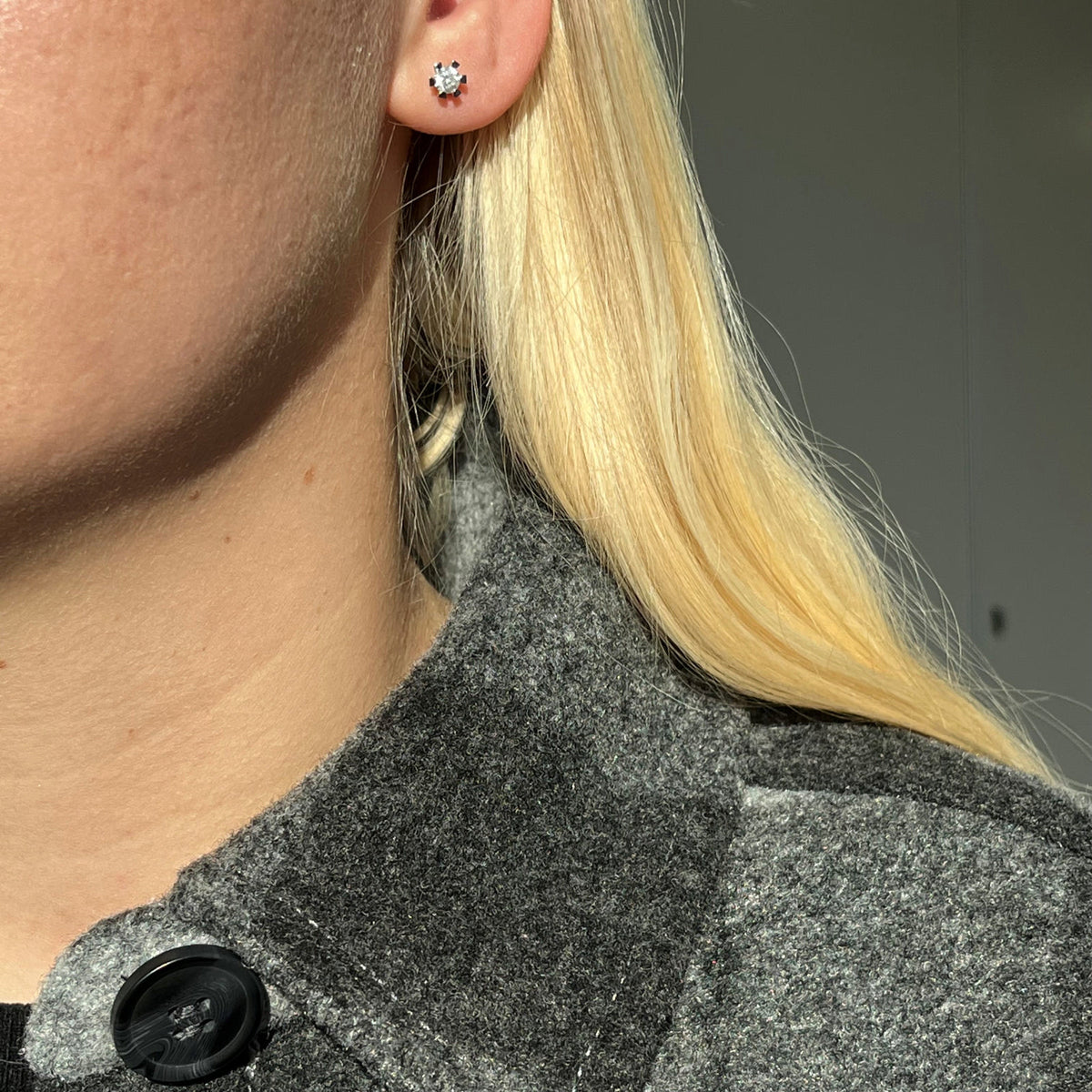 Vida ørestikker hvidguld 0,50 H-W/P1 14 kt - Model: 1816,50