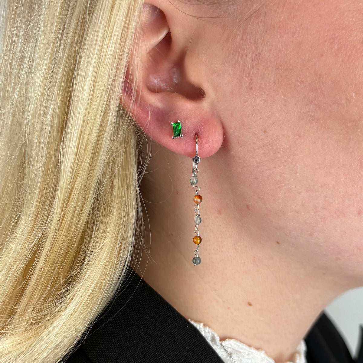 Christina Green Baguette ørestikker i sølv – model 671-S113GREEN – billede 5