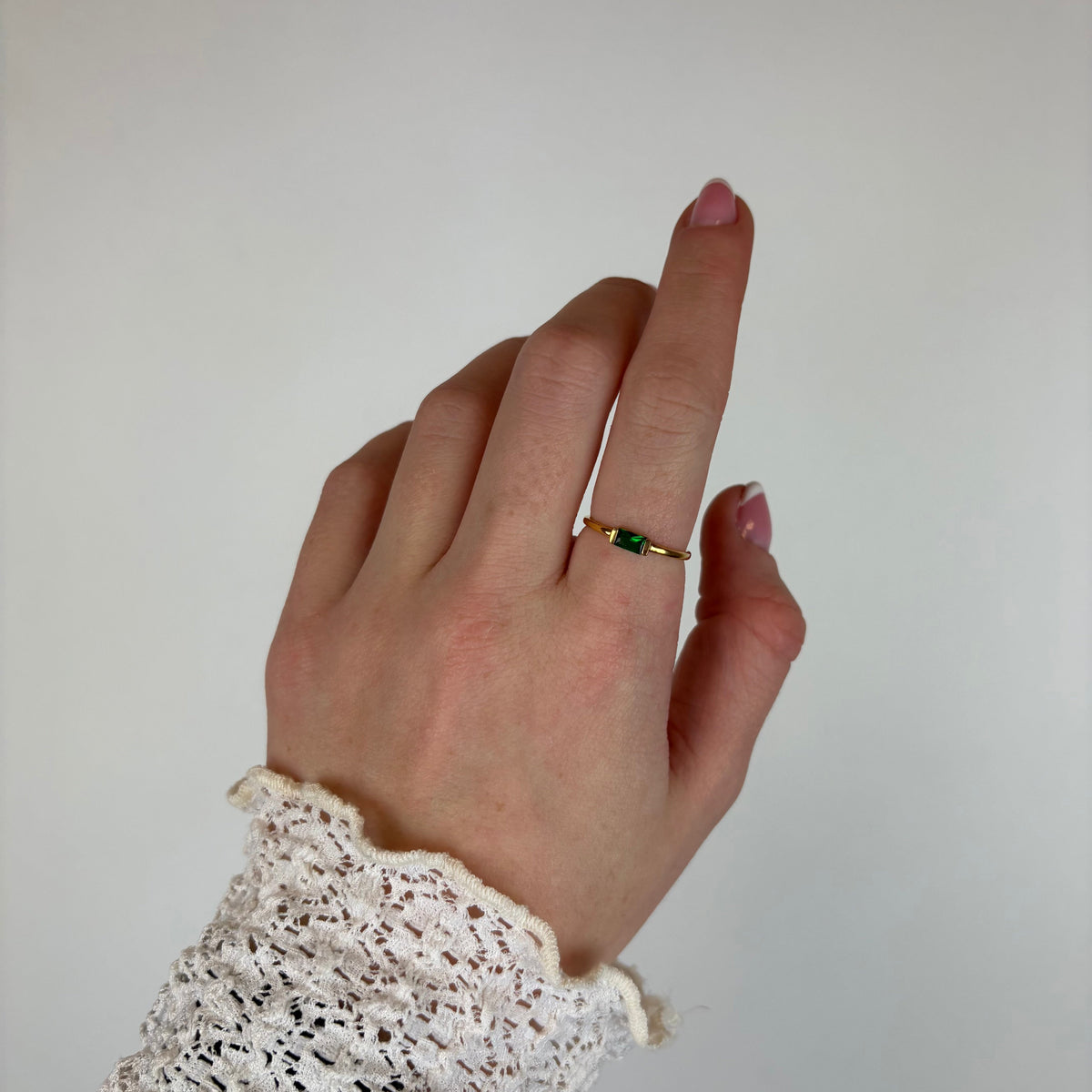 Christina Green single Baguette ring i forgyldt sølv – model 800-1.16.B – billede 2