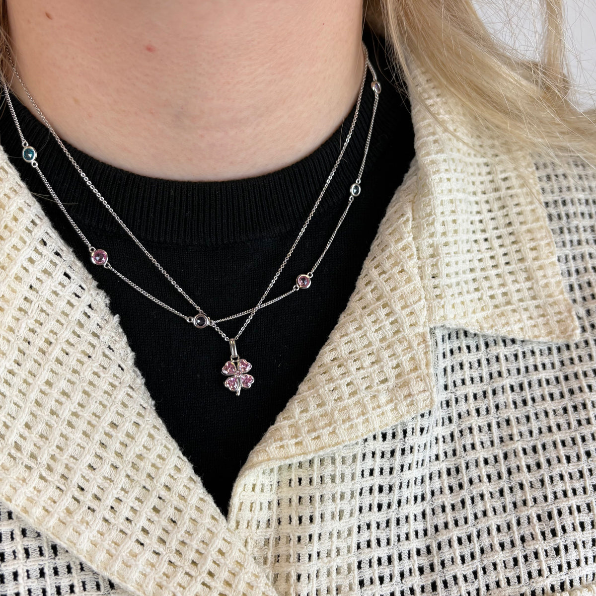 Christina Pink Heart Clover vedhæng i sølv – billede 4
