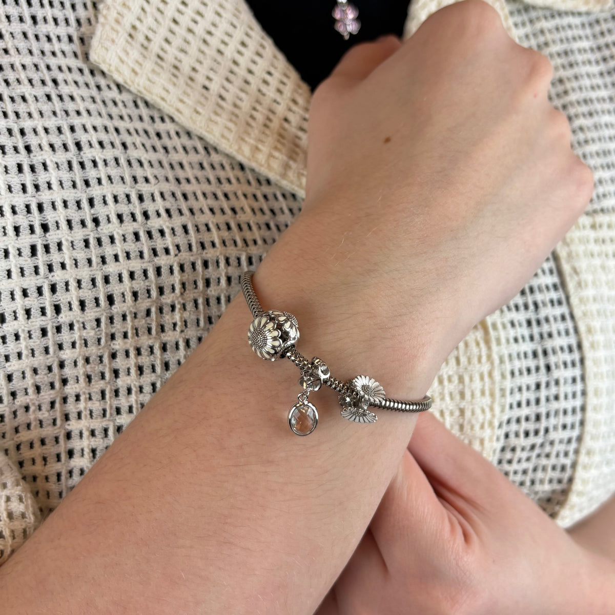 Christina Marguerit charm 4 mm i sølv – model 623-S30 – billede 8