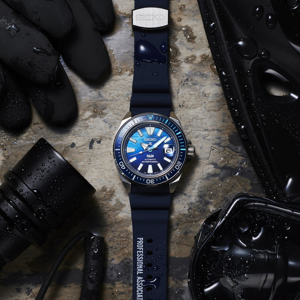 Seiko - Herreur, Prospex dykkerur, Stål med silikonerem og automatik værk - Model: SRPJ93K1