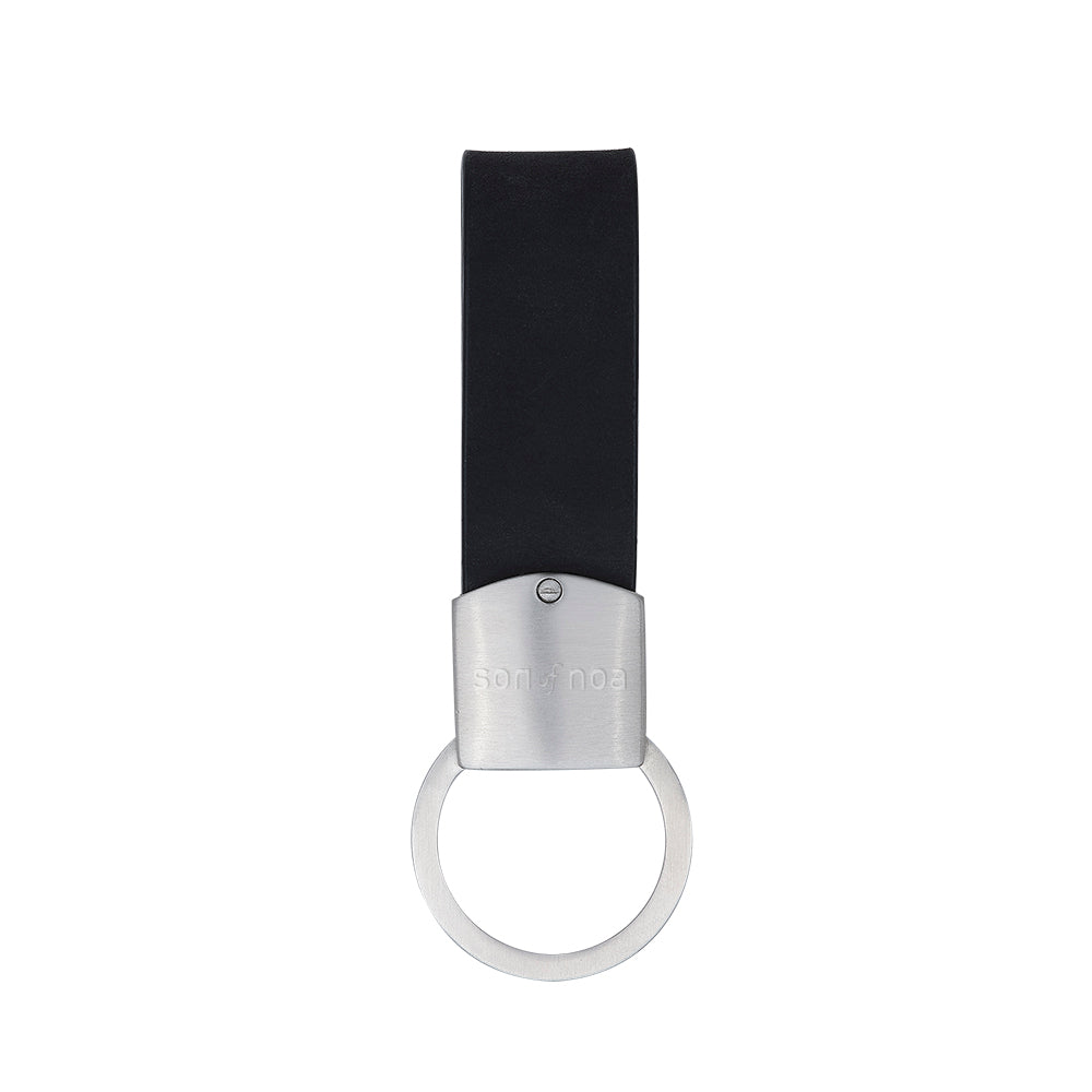 Køb Son of noa - SON key ring black calf leather 9cm - Model: 997 000-BLACK hos Guldsmed Smeds