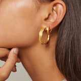 Enamel - Forgyldt sølv Everly hoops 15 mm - Model: E292GM