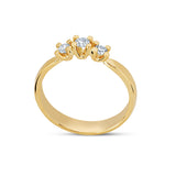 Køb Nuran - 14kt. Guldring med diamant 1x0,16ct 2x0,07ct w/vs - Model: NEW COP. R. 030 RG hos Guldsmed Smeds
