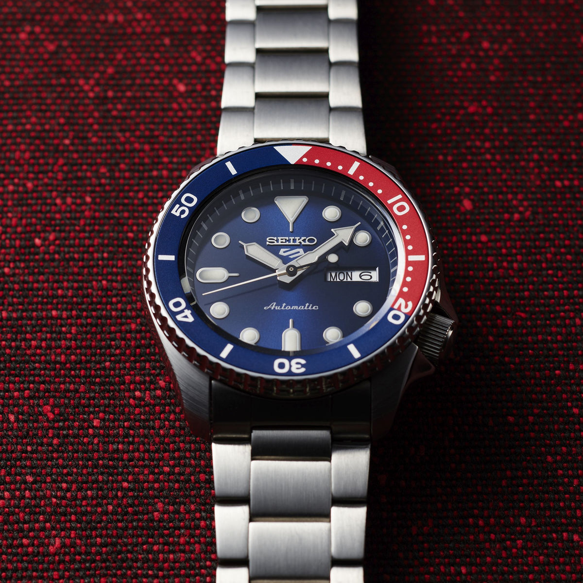 Seiko - 5 sport automatik herreur, stål med lænke, blå skive, 100m - Model: SRPD53K1