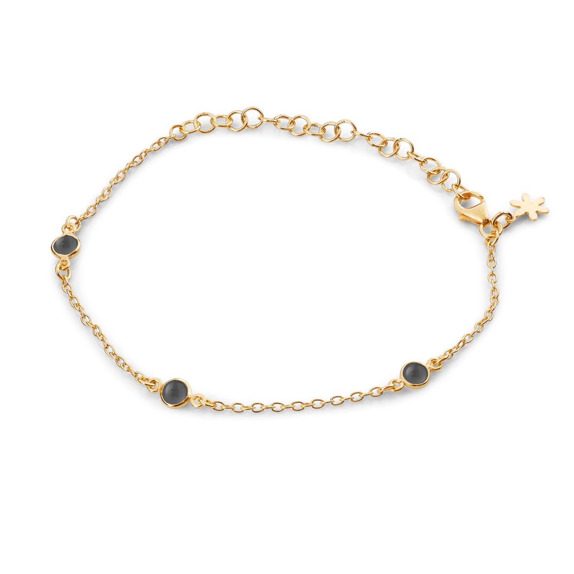 Køb Susanne Friis Bjørner - Armbånd med sort agat, forgyldt - Modelnr.: SFB-1585-2-101 hos Guldsmed Smeds