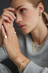 Jeberg Jewellery - Forgyldt "I AM GOLD" petite ørestik - Model: 51680