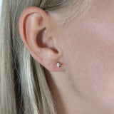 Mary ørestikker 8 kt guld med 2x0,10 ct labgrown diamant W/VS - Model: 08947710