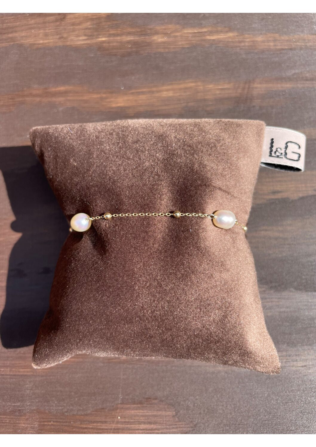 L&G - Forgyldt armbånd med barok ferskvandsperle 17+3 cm - Model: 2060820
