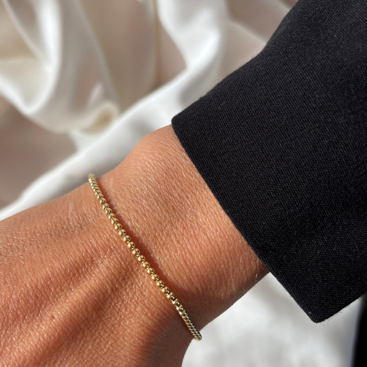 Scrouples - Armbånd forgyldt sølv m. små kugler - Model: 39162A,M