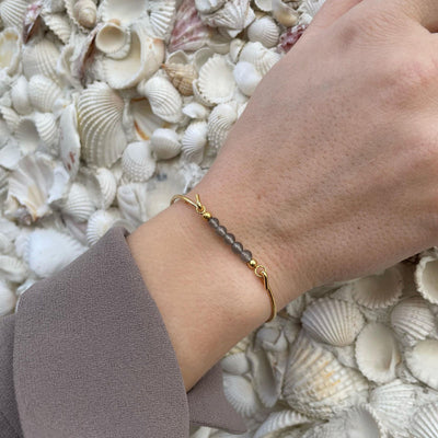 Heiring Multi armring med Grå månesten top