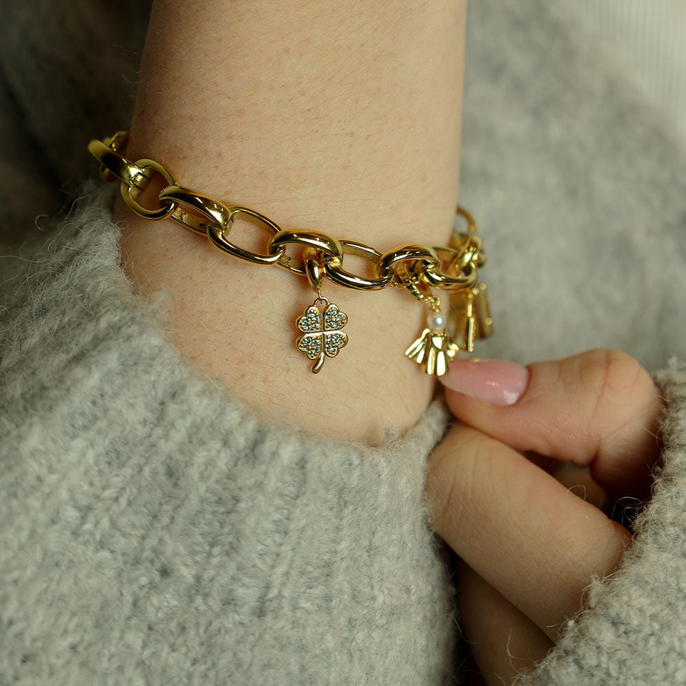 Christina Lucky Clover hænger-charm 4 mm i forgyldt sølv – model 623-G323 – billede 2