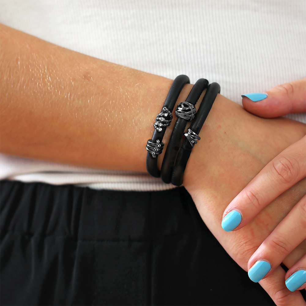 Christina Balance charm i sort sølv – model 630-B93 – billede 2