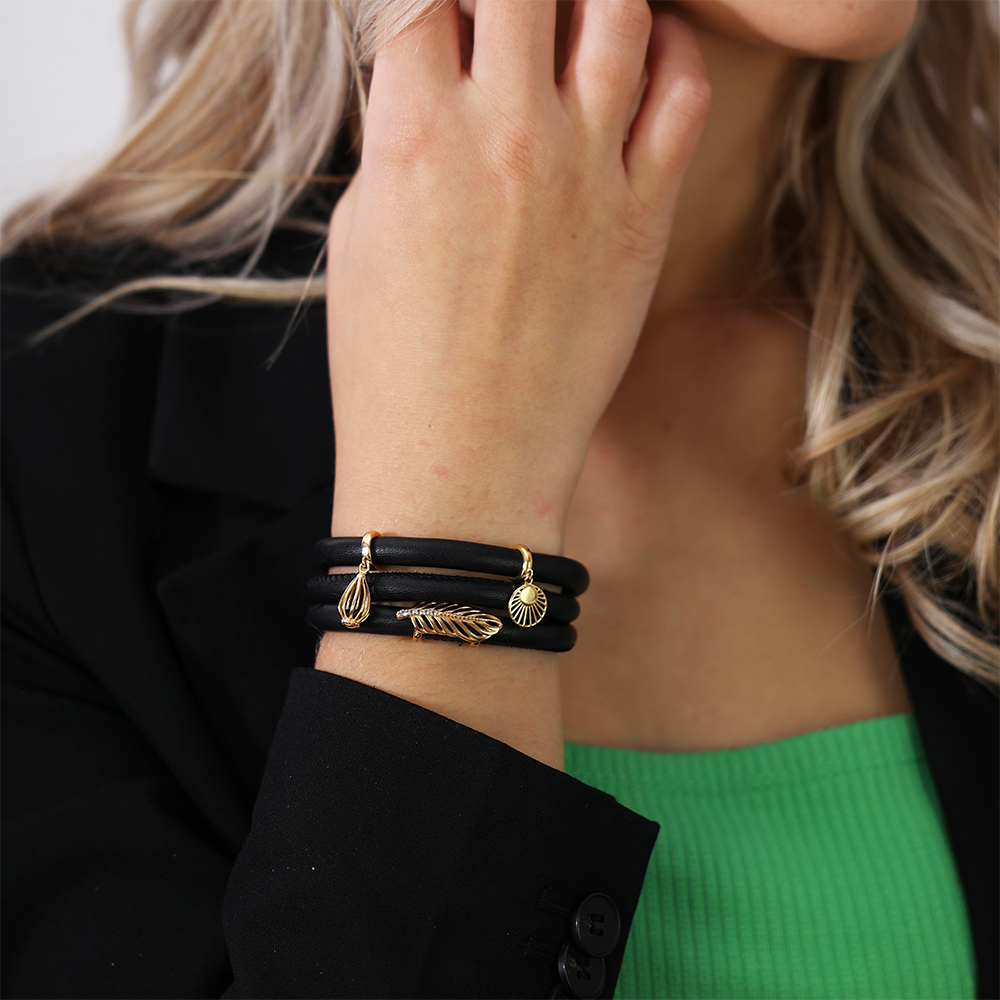 Christina Sparkling Feather charm i forgyldt sølv – model 630-G102 – billede 2