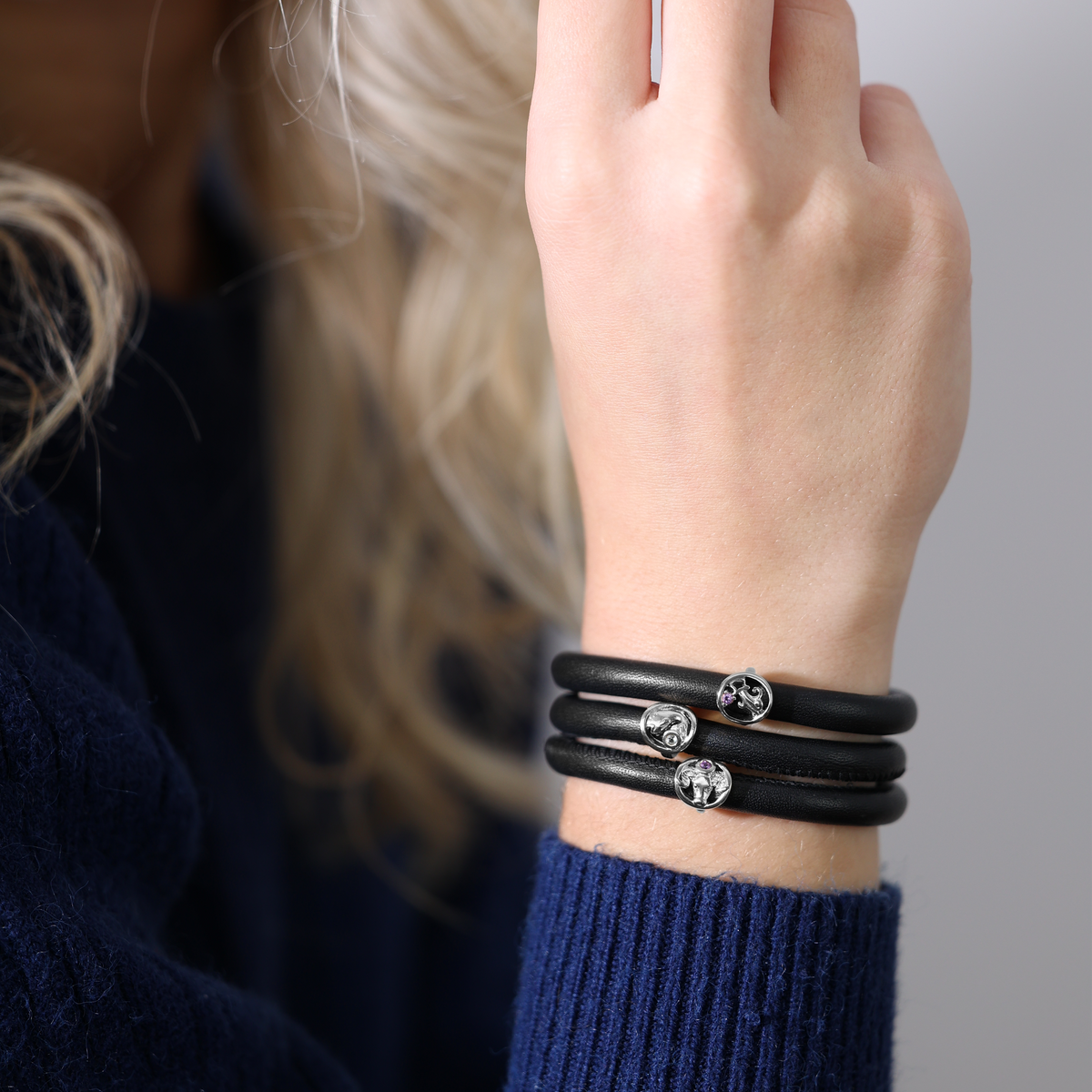 Christina Stjernetegn Vandmand charm i sølv – model 630-S67-1 – billede 2
